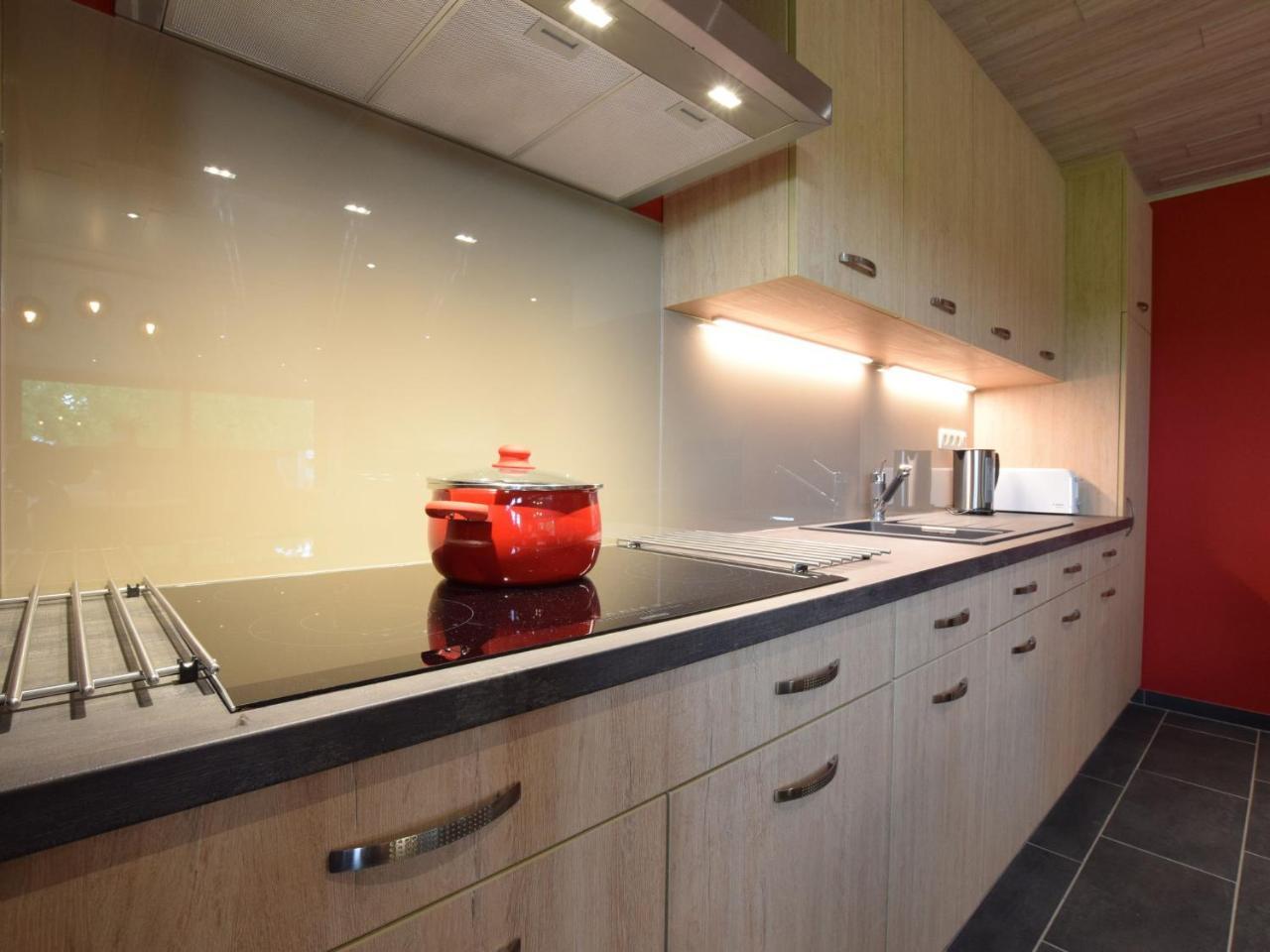 Chic Holiday Home In Noville With Sauna Экстерьер фото